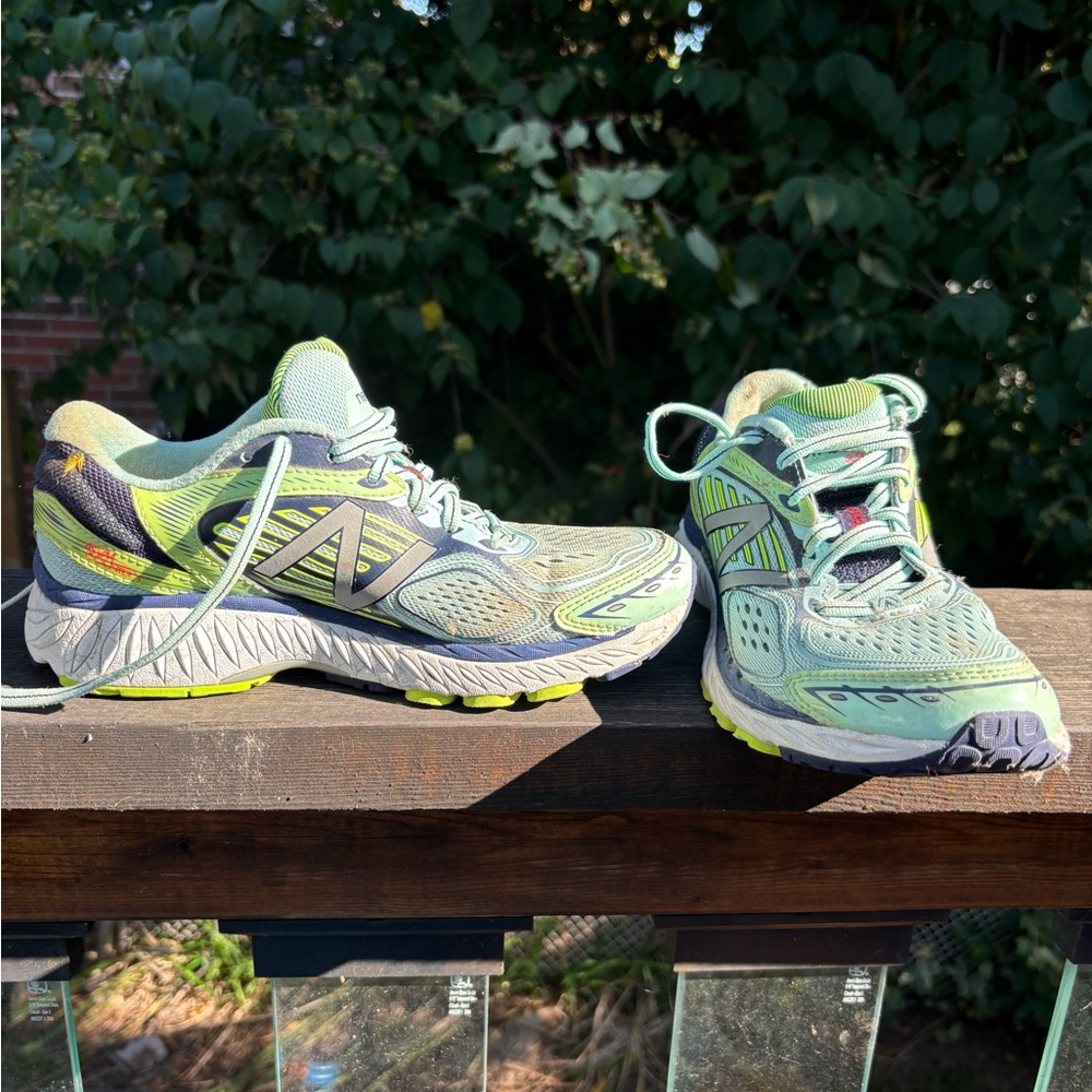 New Balance Women's Blue-Green Running Shoes